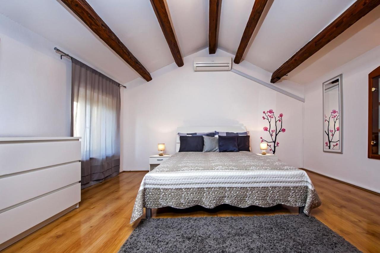 Holiday Apartment Daria 20 Rovinj Exterior photo